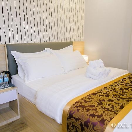 Ecl Travellers Inn Aklan Экстерьер фото